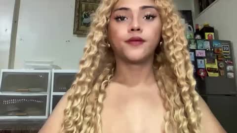 Miss Cali online show from 10-21-25, 04:51