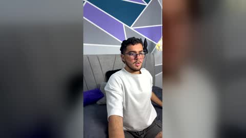 Zack  online show from 12-19-25, 09:55