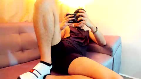 Snapshot of zac_joness chatting on 02-28-25, 01:58 zac online show from 02-28-25, 01:58