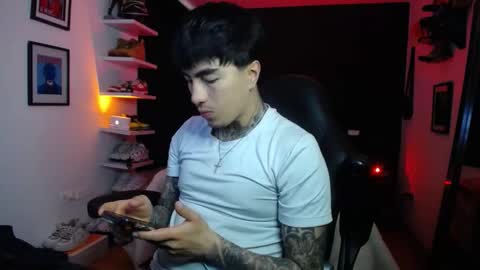 zac_muller1 online show from 10-08-25, 01:53