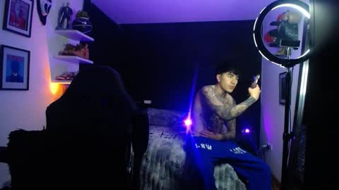 zac_muller1 online show from 11-11-25, 05:40