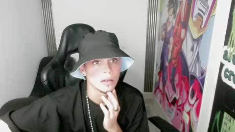 Snapshot of zacariass_ chatting on 12-28-24, 02:43 ZACARIAS online show from 12-28-24, 02:43
