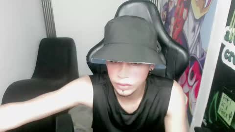 Snapshot of zacariass_ chatting on 12-29-24, 02:06 ZACARIAS online show from 12-29-24, 02:06