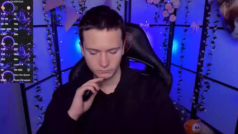 Snapshot of zackhandsome chatting on 10-15-25, 06:02 Zack online show from 10-15-25, 06:02