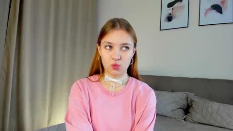 Snapshot of zadabercher chatting on 10-25-25, 11:07 Marina online show from 10-25-25, 11:07