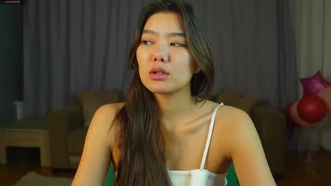 Snapshot of zadabercher chatting on 11-13-25, 02:10 Marina online show from 11-13-25, 02:10