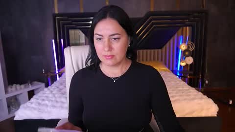 Snapshot of zafiramoonn chatting on 11-04-25, 02:05 Zafiramoonn online show from 11-04-25, 02:05