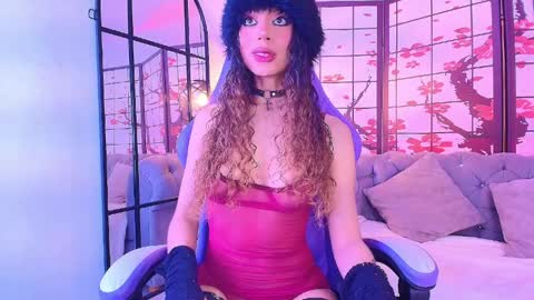 Snapshot of zahara_1 chatting on 04-08-26, 04:56 zahara_1 online show from 04-08-26, 04:56