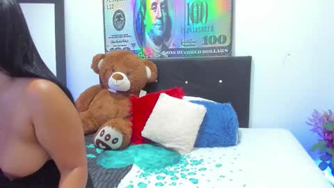  Zahira  online show from 09-17-25, 07:04