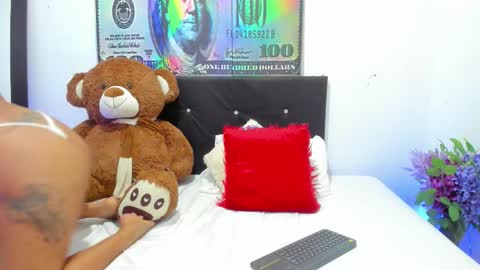  Zahira  online show from 09-30-25, 07:19