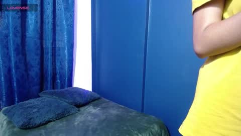 Laura online show from 09-30-25, 03:06