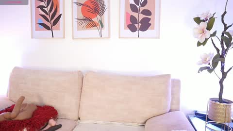 Zara Williams online show from 12-19-24, 11:29