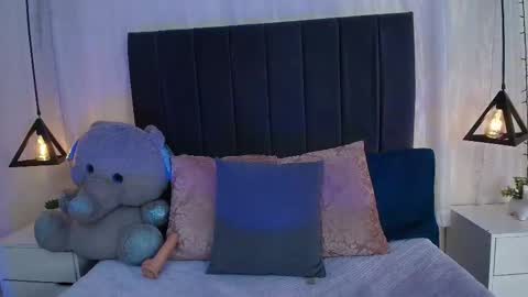 zairaaa_ online show from 12-14-25, 03:45