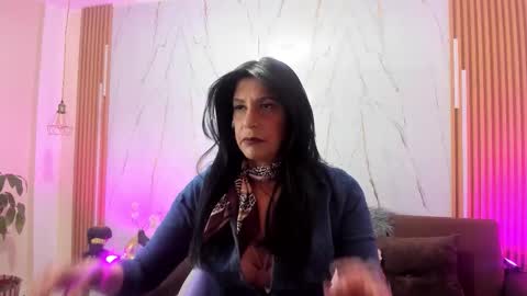 Snapshot of zamanthaa__ chatting on 10-23-25, 12:04 zamanthaa__ online show from 10-23-25, 12:04