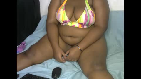 Snapshot of zandile22 chatting on 12-02-25, 08:15 zandile22 online show from 12-02-25, 08:15