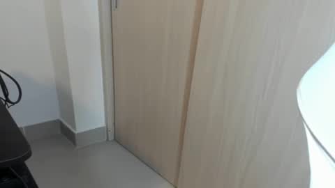 Snapshot of zanxley_ chatting on 12-07-24, 05:37 zanxley_ online show from 12-07-24, 05:37