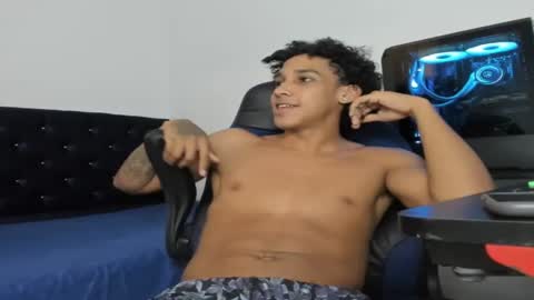 Snapshot of zanxley_ chatting on 01-10-25, 01:10 zanxley_ online show from 01-10-25, 01:10