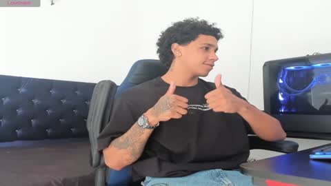 Snapshot of zanxley_ chatting on 01-29-25, 03:26 zanxley_ online show from 01-29-25, 03:26