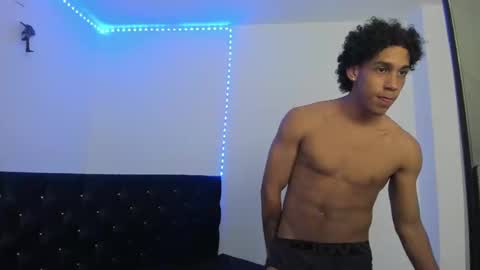 Snapshot of zanxley_ chatting on 02-18-25, 07:41 zanxley_ online show from 02-18-25, 07:41