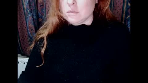 Snapshot of zara_red chatting on 12-19-24, 01:18 Kate. if im not here im here foxy red333 online show from 12-19-24, 01:18