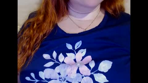 Snapshot of zara_red chatting on 01-06-25, 01:30 Kate. if im not here im here foxy red333 online show from 01-06-25, 01:30