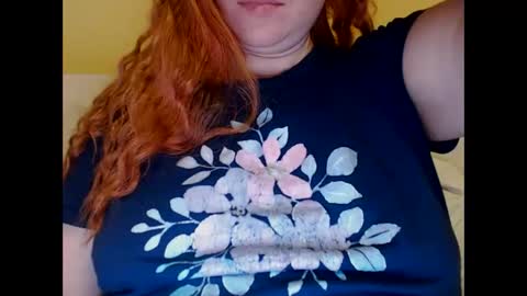 Snapshot of zara_red chatting on 01-14-25, 10:06 Kate. if im not here im here foxy red333 online show from 01-14-25, 10:06