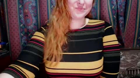 Snapshot of zara_red chatting on 01-22-25, 02:35 Kate. if im not here im here foxy red333 online show from 01-22-25, 02:35