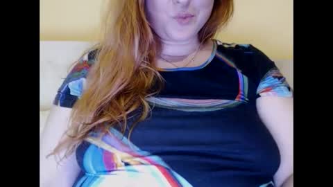 Snapshot of zara_red chatting on 02-06-25, 10:48 Kate. if im not here im here foxy red333 online show from 02-06-25, 10:48