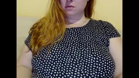 Snapshot of zara_red chatting on 02-11-25, 12:37 Kate. if im not here im here foxy red333 online show from 02-11-25, 12:37
