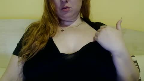 Snapshot of zara_red chatting on 02-24-25, 05:43 Kate. if im not here im here foxy red333 online show from 02-24-25, 05:43