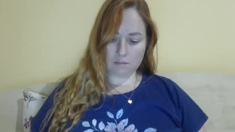 Snapshot of zara_red chatting on 09-25-25, 09:46 Kate. if im not here im here foxy red333 online show from 09-25-25, 09:46