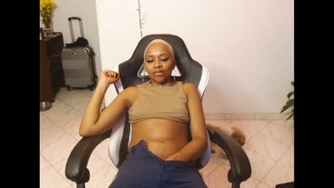 Snapshot of zarabby_skuirt chatting on 01-11-25, 04:06 Zarabby online show from 01-11-25, 04:06