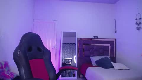 Zara online show from 10-25-25, 02:19