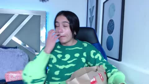 zaradames_ online show from 12-30-24, 12:43
