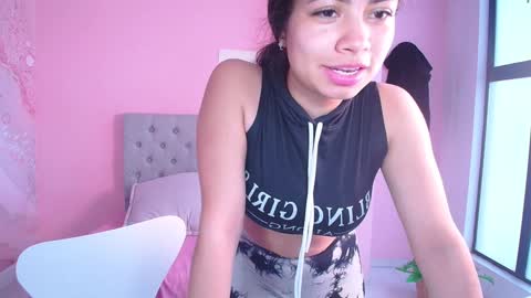 Zarah  online show from 12-06-24, 04:17