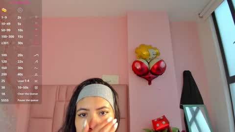 Zarah  online show from 11-24-25, 09:36