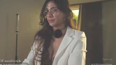 Snapshot of zarahlynch chatting on 11-04-25, 10:09 Miss Lynch Next show 2911 online show from 11-04-25, 10:09