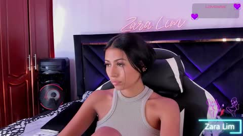 Zara Lim  online show from 10-14-25, 08:53