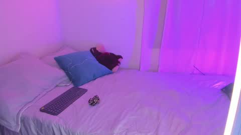   online show from 02-08-25, 04:57