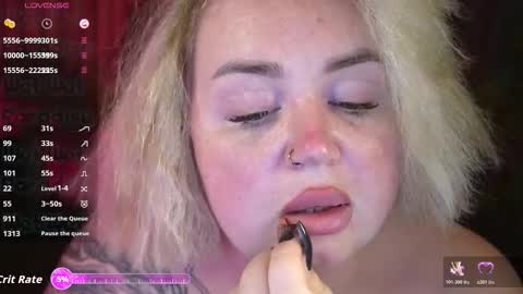 Snapshot of zarareign_ chatting on 11-12-25, 07:31 Lola online show from 11-12-25, 07:31