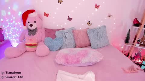 Zara online show from 12-13-24, 01:33