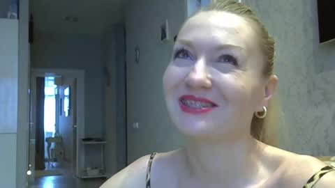 Zarina Swift online show from 01-18-25, 04:26