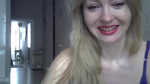 Zarina Swift online show from 02-18-25, 08:05