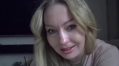 Zarina Swift online show from 02-19-25, 05:27