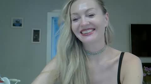 Zarina Swift online show from 09-28-25, 12:10