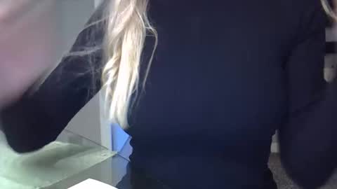 Zarina Swift online show from 11-04-25, 11:09