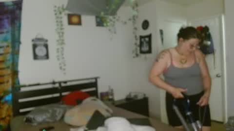 Snapshot of zawmbiemoonz chatting on 04-14-26, 06:14 zawmbiemoonz online show from 04-14-26, 06:14