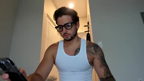Snapshot of zaylanez chatting on 09-10-25, 10:10 Zay lanez online show from 09-10-25, 10:10