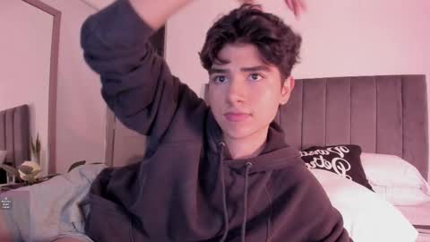 Hii im Zay.                 I save money for education. PVT Open. online show from 01-08-26, 05:43