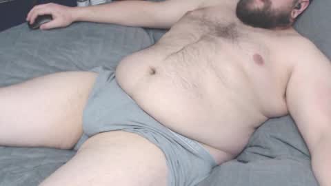 Snapshot of zazizzle chatting on 12-24-24, 05:16 zazizzle online show from 12-24-24, 05:16